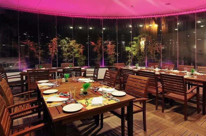 فندق The Fern Residency  Rajkot