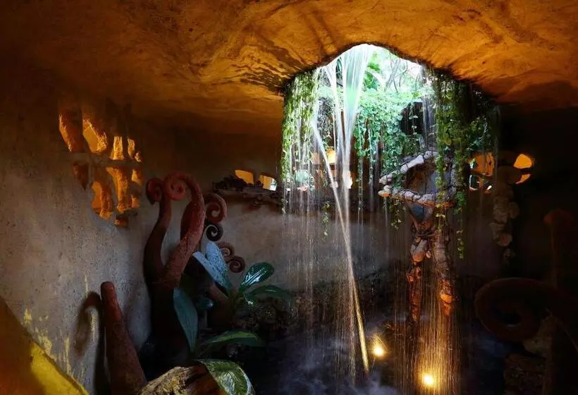 Vc@suanpaak Boutique Hotel & Service Apartment