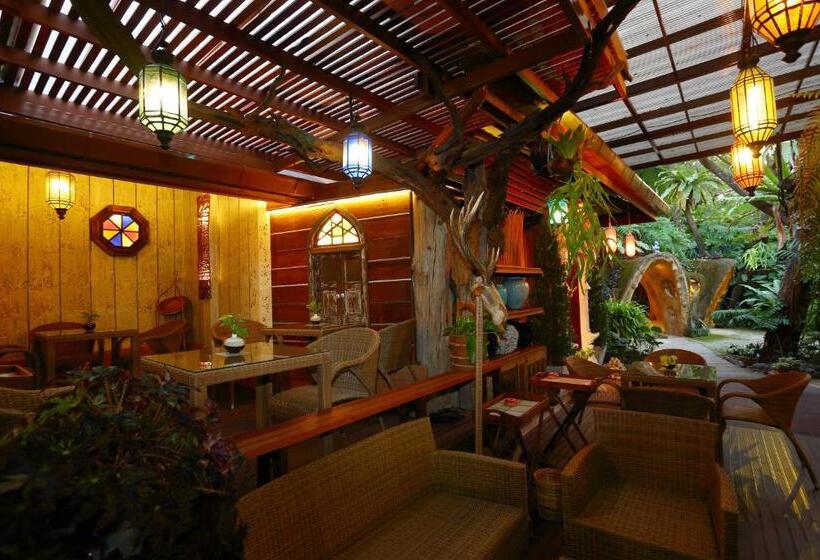 Vc@suanpaak Boutique Hotel & Service Apartment