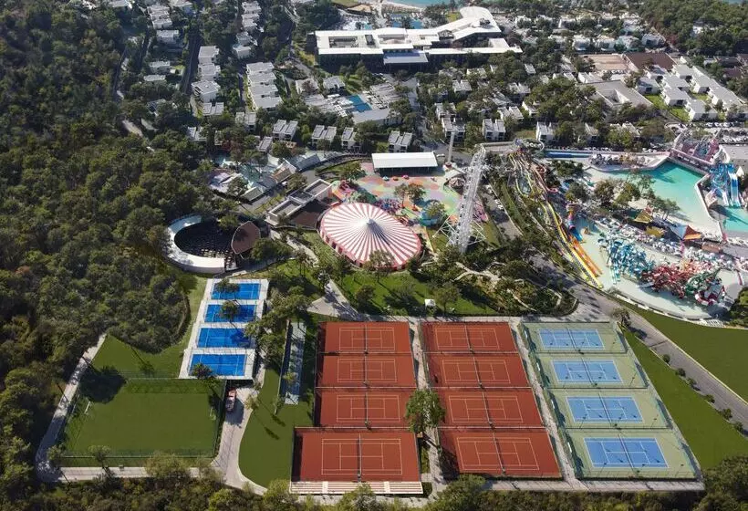 Vogue Hotel Supreme Bodrum