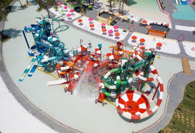 Vogue Hotel Supreme Bodrum