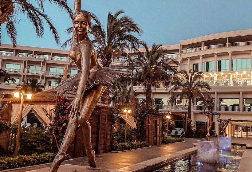 Vogue Hotel Supreme Bodrum