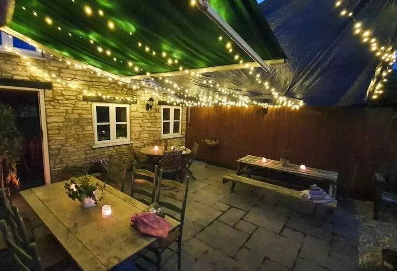 Retkeilymaja Ring O Bells Hinton Blewett