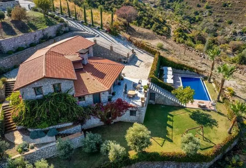 Massi Villa