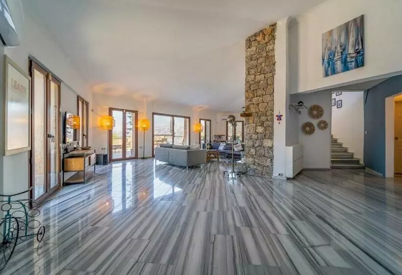 Massi Villa