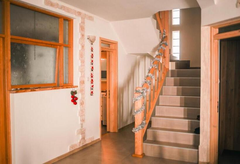 פנסיון Casa Ana