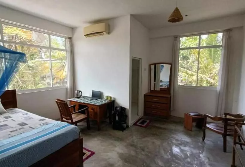 پانسیون Kirala Garden Resort