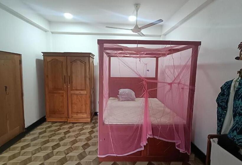 پانسیون Kirala Garden Resort