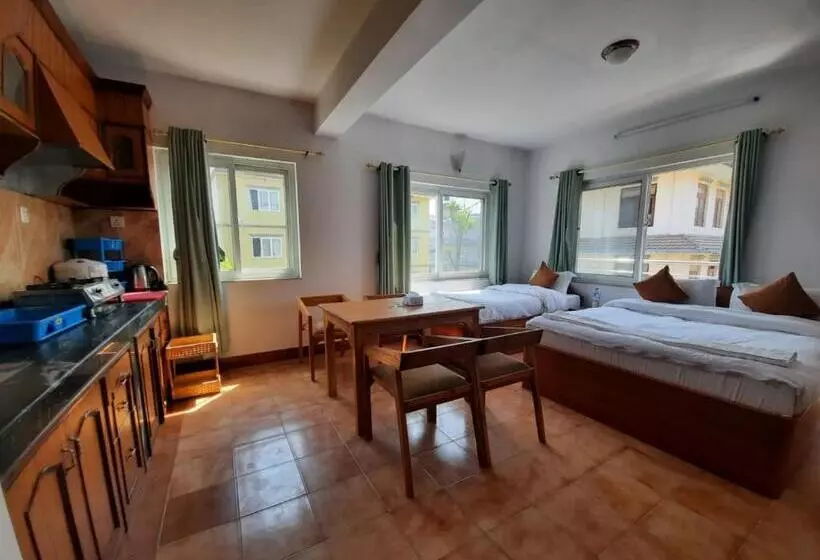 پانسیون Eco Inn Guest House