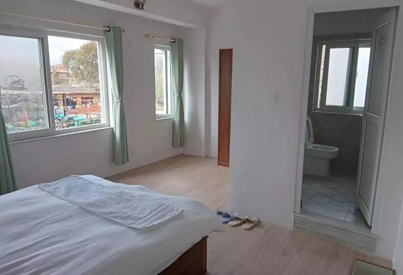 پانسیون Eco Inn Guest House