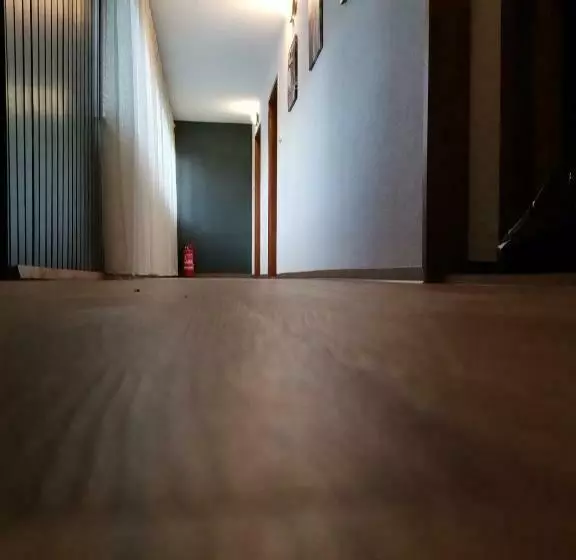 ベッドアンドブレックファースト Jonathan Bed&pizza