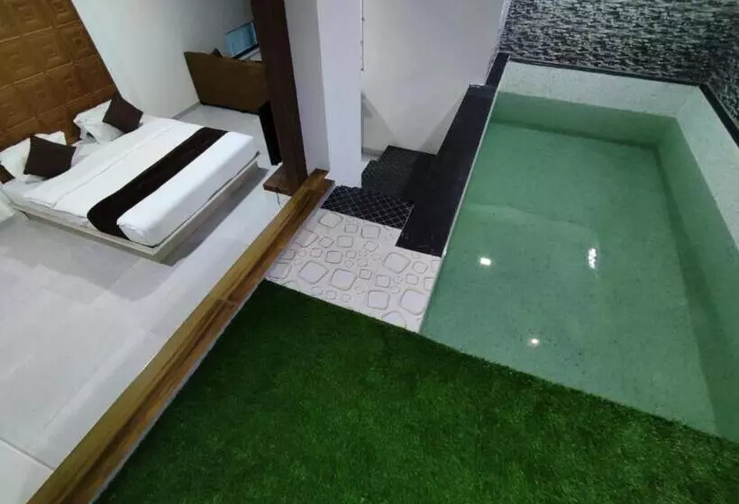 Hotel Jurkis Kolhapur