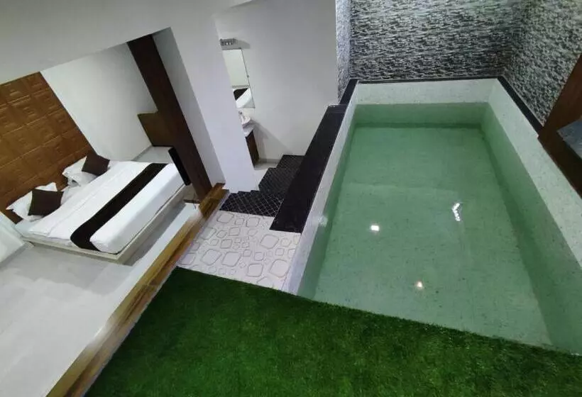 Hotel Jurkis Kolhapur