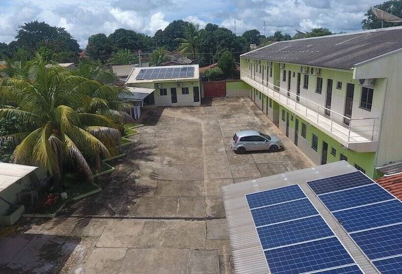 בית מלון כפרי Kolosso