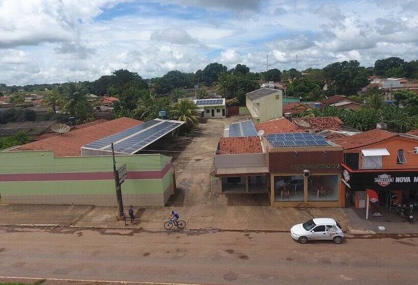 בית מלון כפרי Kolosso