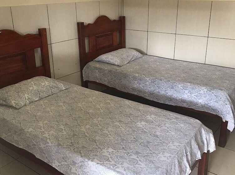 בית מלון כפרי Kolosso