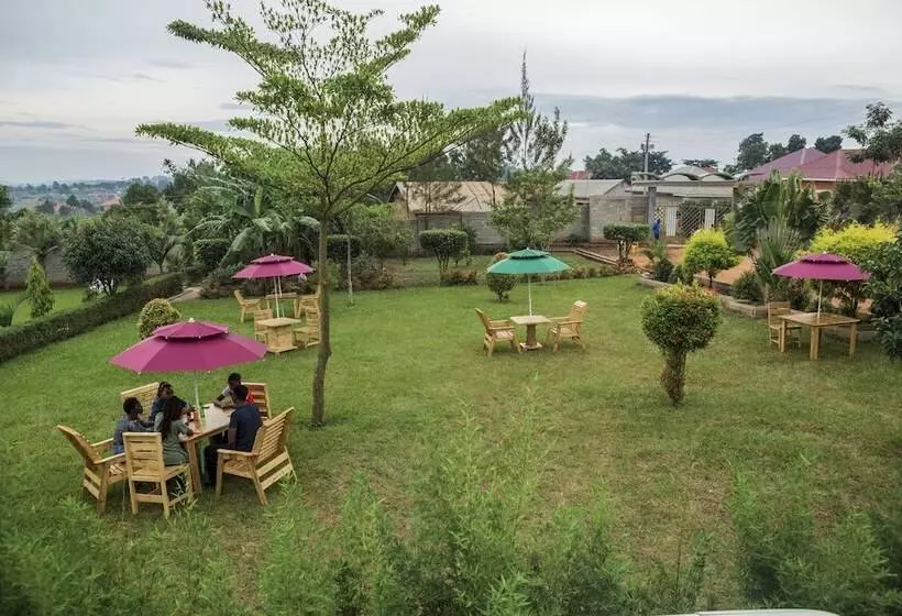 هتل Triple Tee Gardens & Accomodation