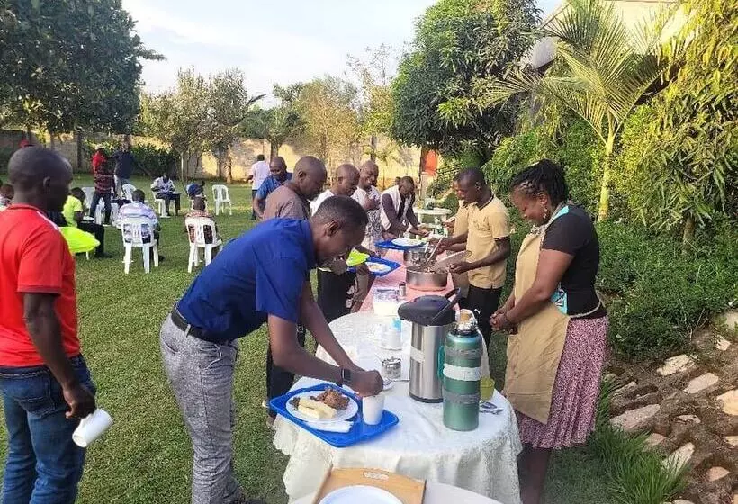 هتل Triple Tee Gardens & Accomodation