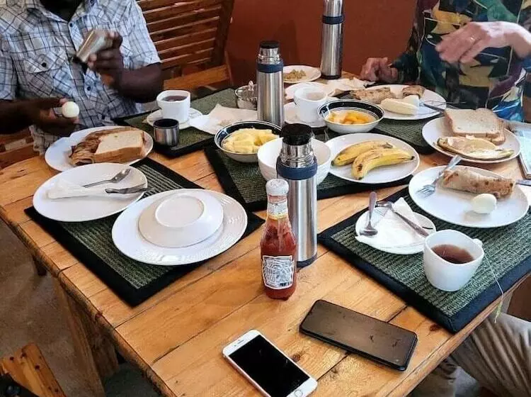 هتل Triple Tee Gardens & Accomodation