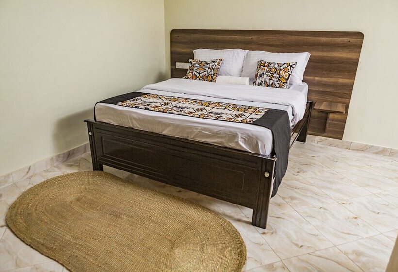 هتل Triple Tee Gardens & Accomodation