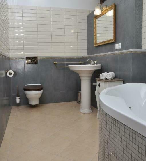 פנסיון Frikulin