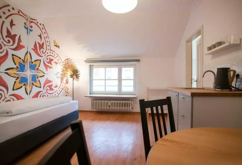 Aparthotel Villa Elon
