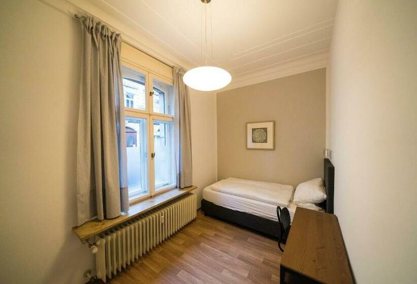 Aparthotel Villa Elon