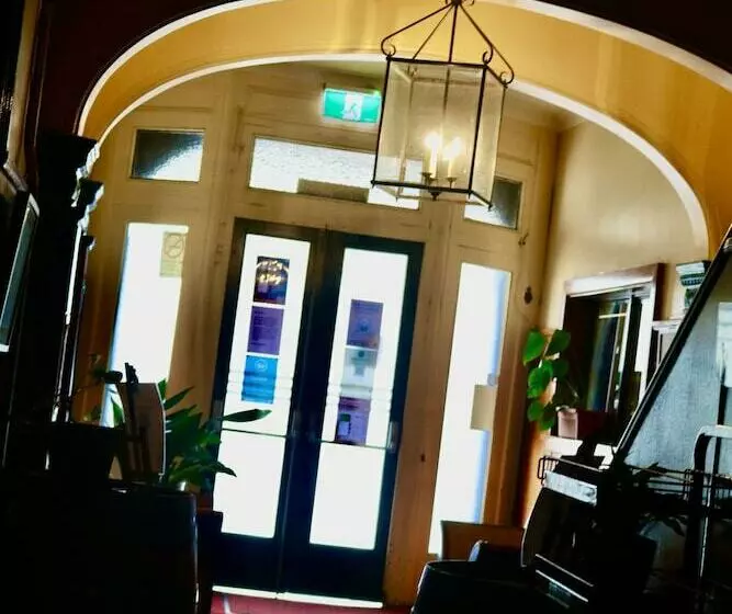 The Commercial Hotel Wallerawang