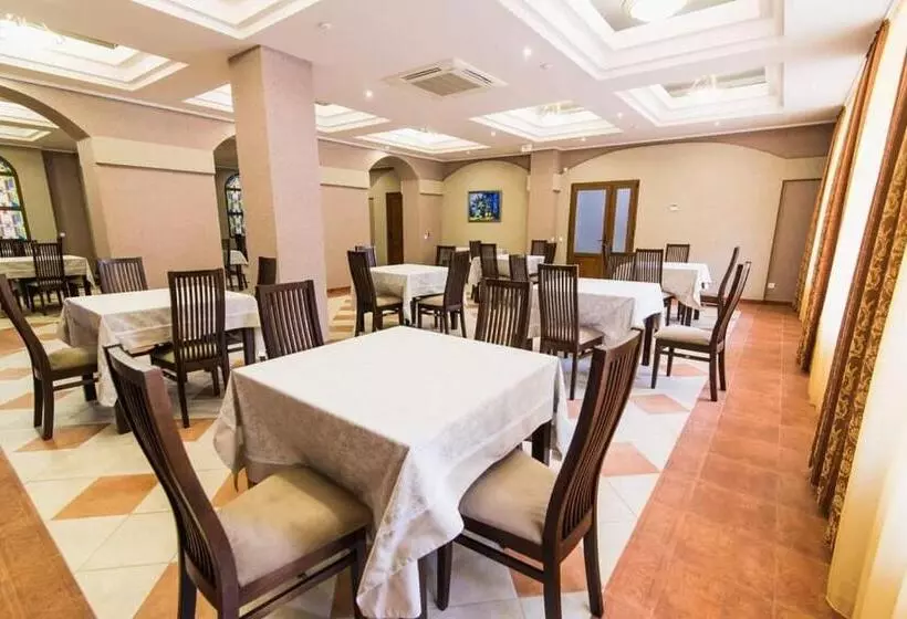 Hotelli Koncha Zaspa Spa