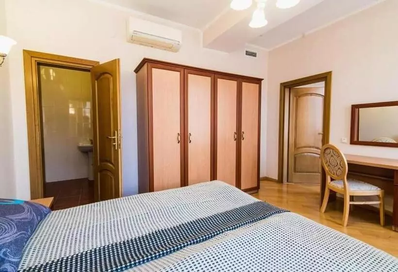 Hotelli Koncha Zaspa Spa