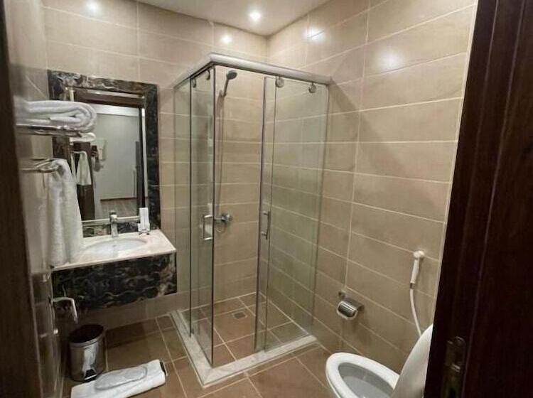 ホテル Mirada Purple   Zahra