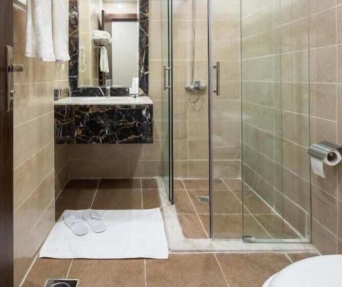 ホテル Mirada Purple   Zahra