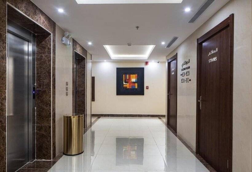 ホテル Mirada Purple   Zahra