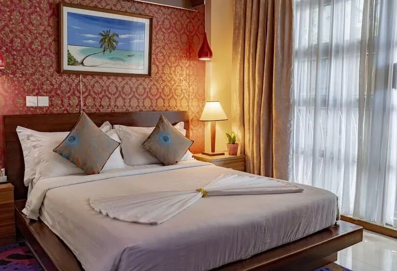 Umet Seaview Hotel With Free Roundtrip Airport Pick Up And Drop Off