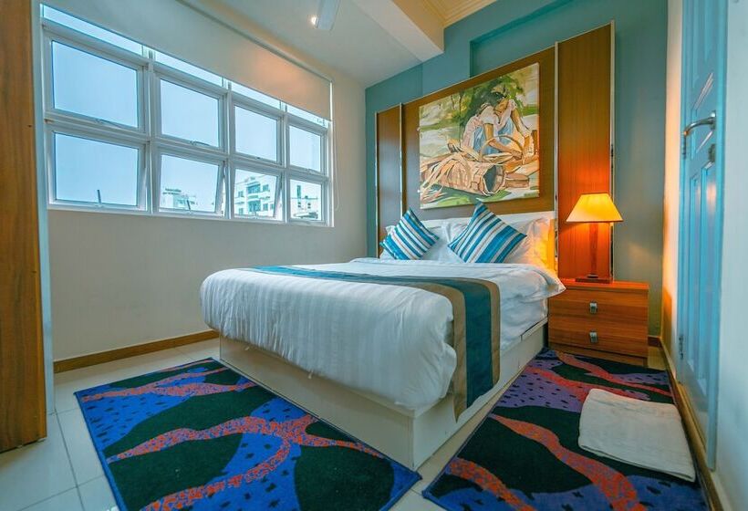 Umet Seaview Hotel With Free Roundtrip Airport Pick Up And Drop Off