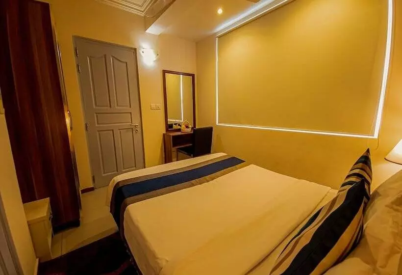 Umet Seaview Hotel With Free Roundtrip Airport Pick Up And Drop Off