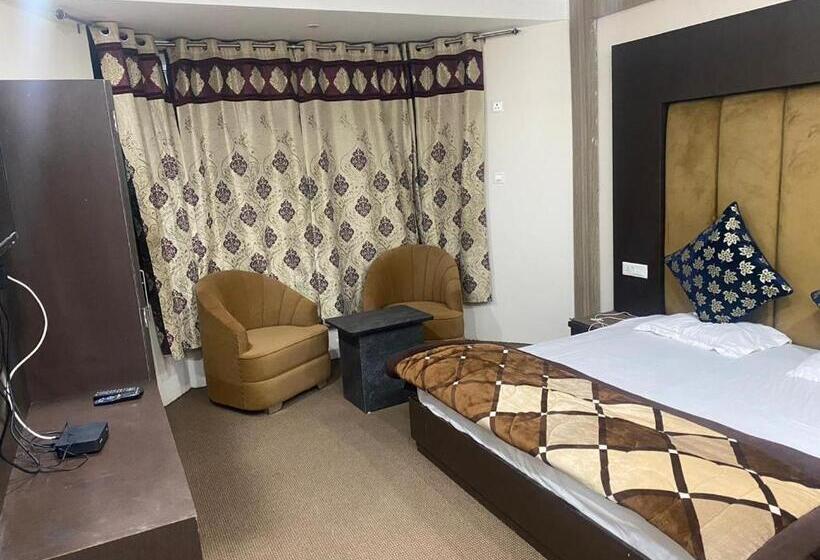 酒店 Zoon Dabb Srinagar Airport Kashmir