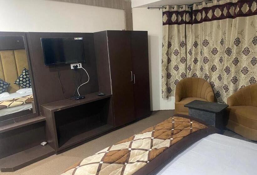 酒店 Zoon Dabb Srinagar Airport Kashmir