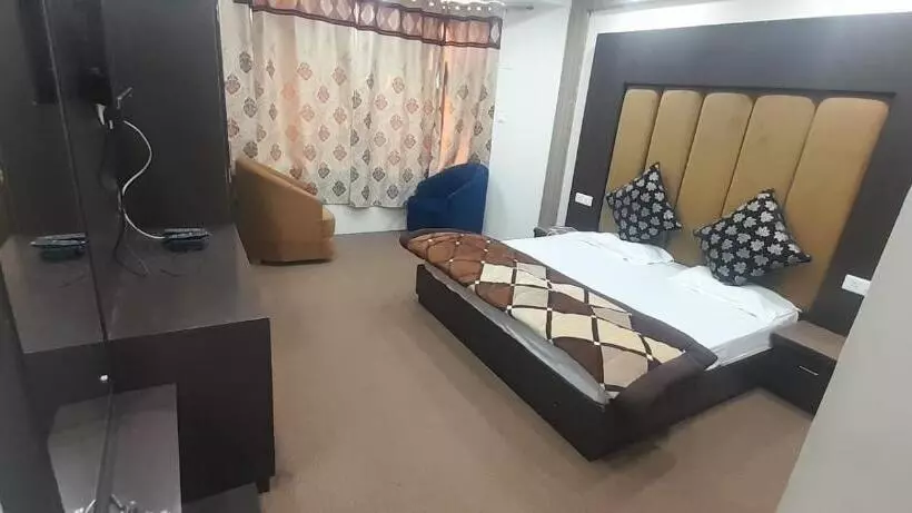 هتل Zoon Dabb Srinagar Airport Kashmir