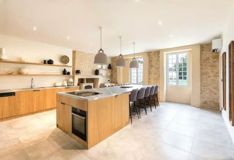 Majatalo Château De Callac