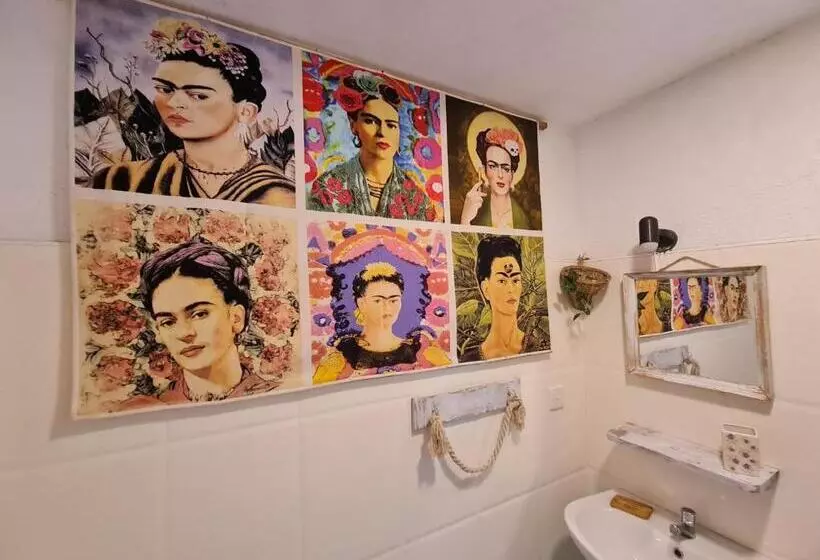 پانسیون Frida House