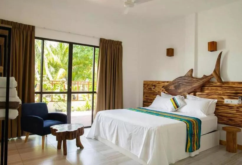 پانسیون Kudhi Boli Beach House