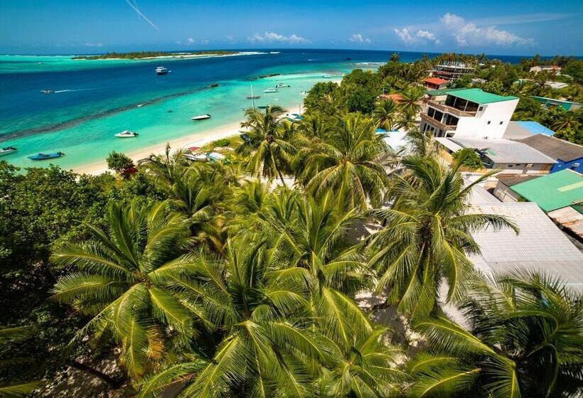 پانسیون Kudhi Boli Beach House