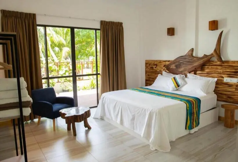 پانسیون Kudhi Boli Beach House