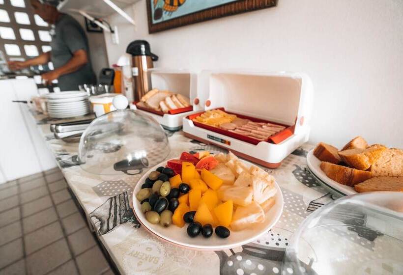 Porto Paraiso Hostel