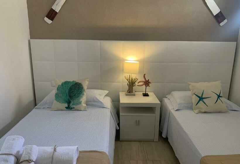 ベッドアンドブレックファースト Aquarama Rooms & Apartments