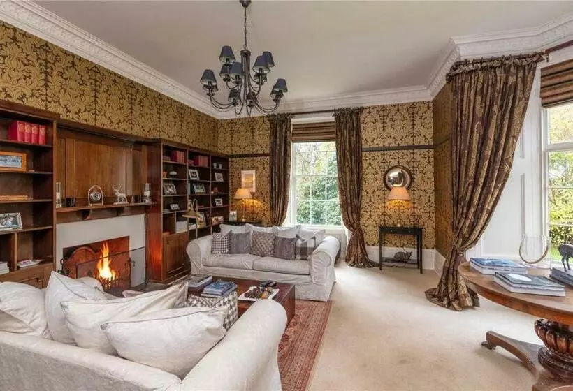 تختخواب و صبحانه Park Of Drumquhassle