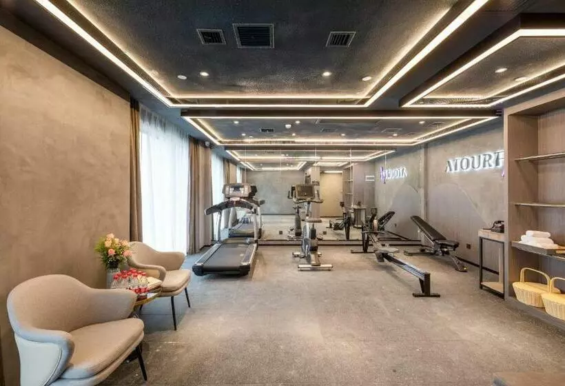 Atour Hotel Wuhan Guanggu Qingnianhui Jinronggang