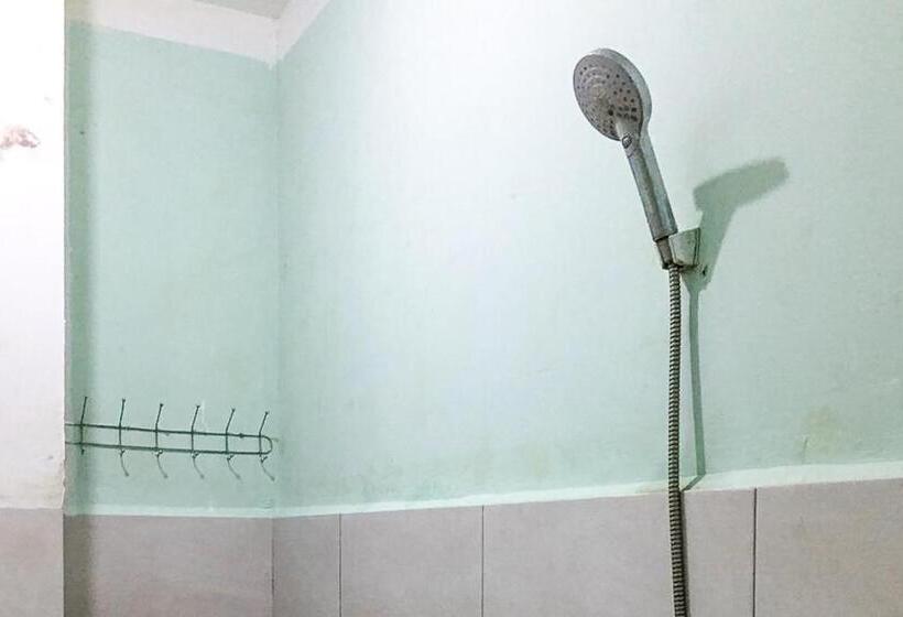 호텔 Sutomo Indah Homestay Syariah Mitra Reddoorz