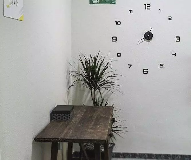 Hotelli Vía Sevilla   Cádiz By Ma 22 Puntos